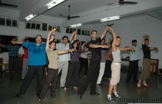 Sandip Soparrkars Ballroom Studio Choreographers weddingplz