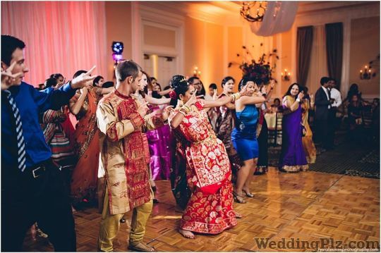 Grooves and Moves Choreographers weddingplz