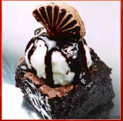 Brownie Cottage Confectionary and Chocolates weddingplz