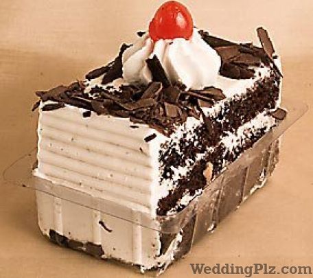 CakePiper And Company Confectionary and Chocolates weddingplz