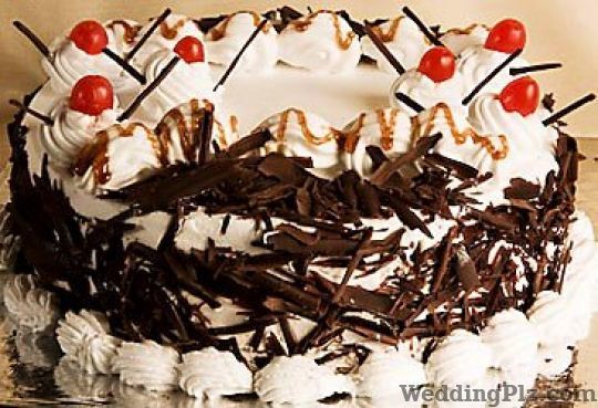 CakePiper And Company Confectionary and Chocolates weddingplz