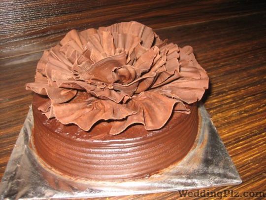 CakePiper And Company Confectionary and Chocolates weddingplz