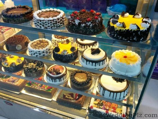 Creamy Hustle The Cake Studio Confectionary and Chocolates weddingplz
