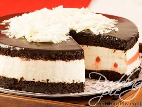 Pudding And Pie Confectionary and Chocolates weddingplz