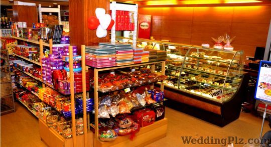 Le Marche Confectionary and Chocolates weddingplz