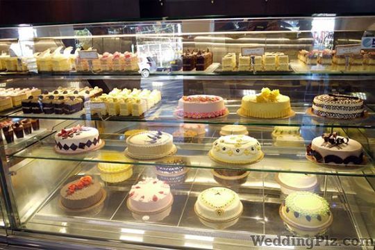 Cakewala Confectionary and Chocolates weddingplz