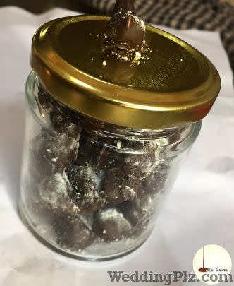 La Crème Confectionary and Chocolates weddingplz
