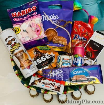 Festive crafts Confectionary and Chocolates weddingplz