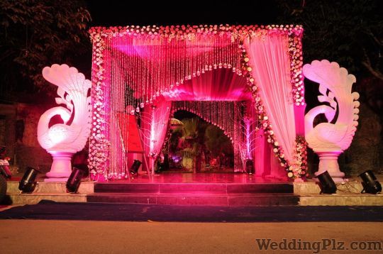 Maze Decorators weddingplz