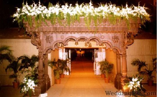 Dolly Thakkars Designer Flora Decorators weddingplz