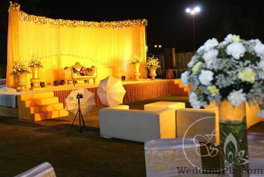 Floral Solutions Decorators weddingplz