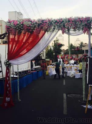 Roses and Petals Flower Decoration Decorators weddingplz